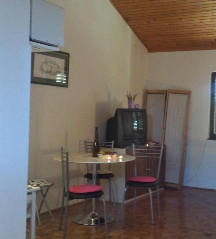 Studio with Sea View image 2