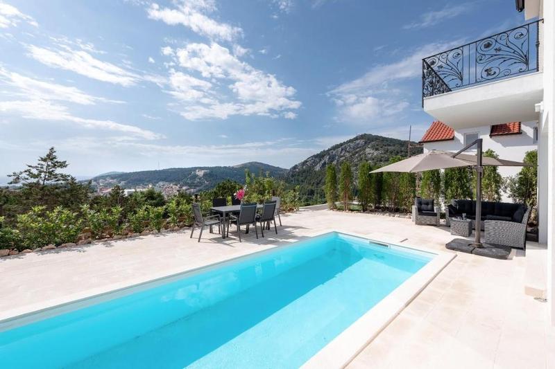Luxury villa with a swimming pool Hvar - 15992 - image 5