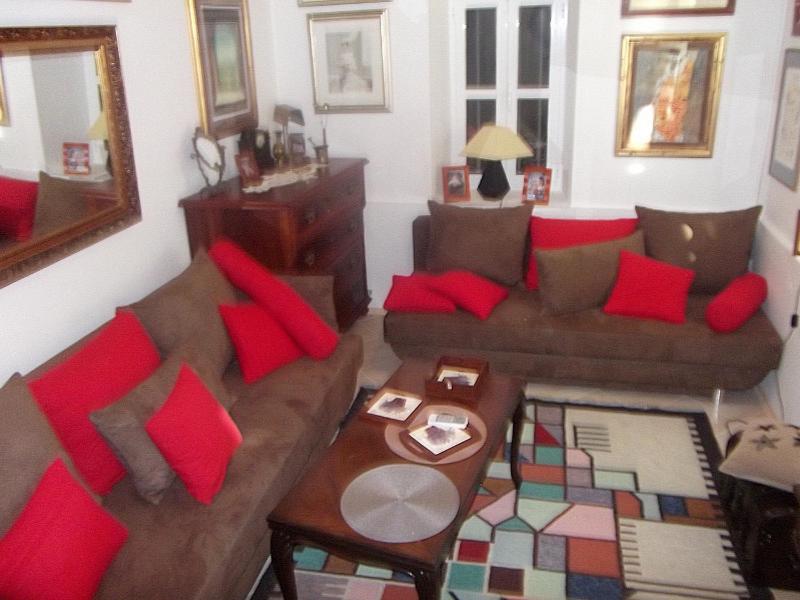 One-Bedroom Apartment with Terrace and Sea View image 1