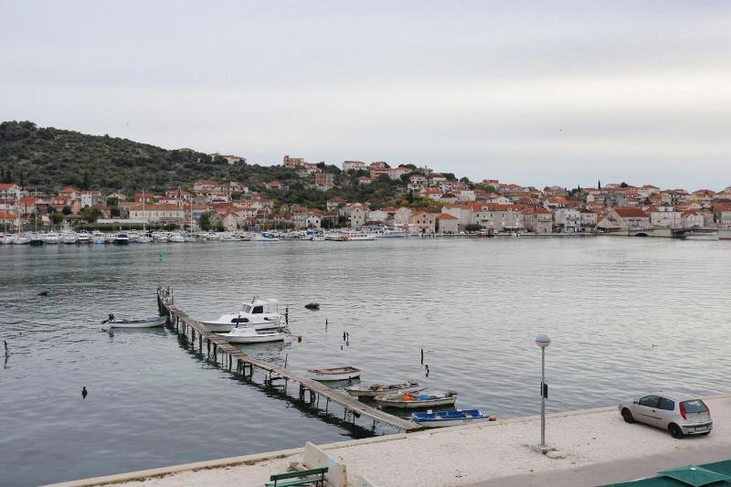 Apartments by the sea Trogir - 16211 - image 7
