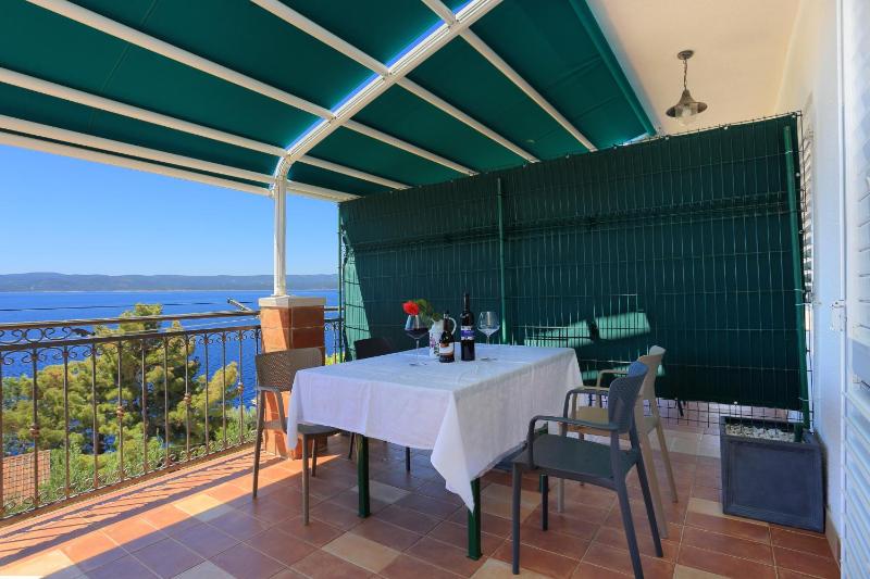 Two-Bedroom Apartment with Terrace and Sea View image 3