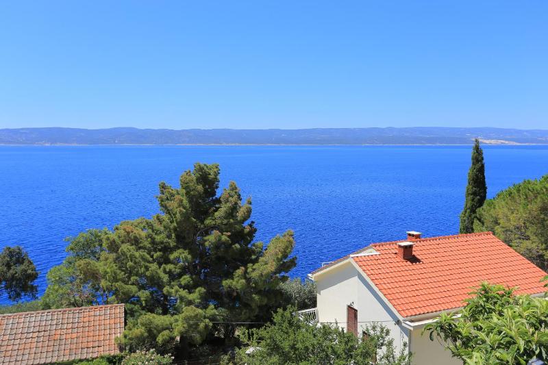 Two-Bedroom Apartment with Terrace and Sea View image 2