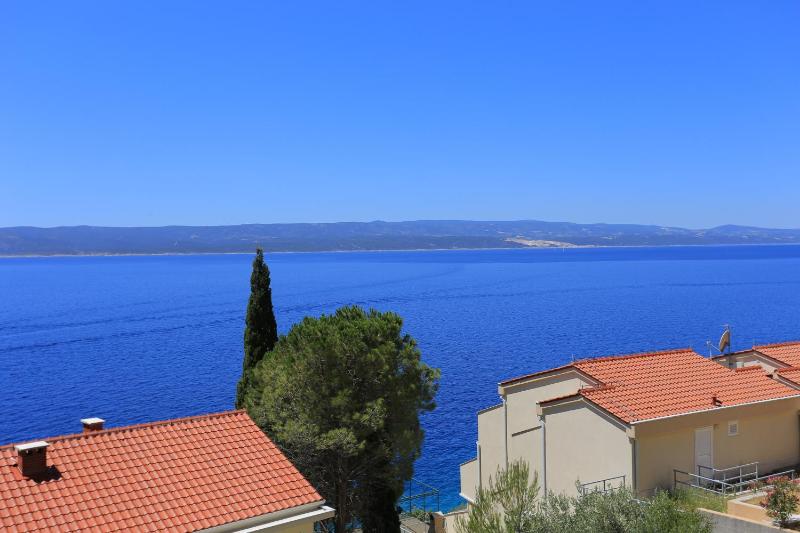 Two-Bedroom Apartment with Terrace and Sea View image 2