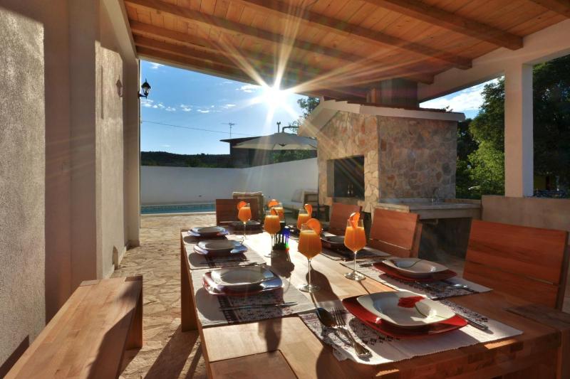 Three-Bedroom Holiday Home  image 3
