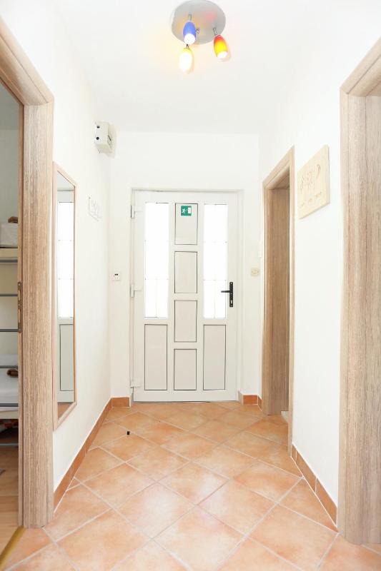 Two-Bedroom Apartment with Balcony and Sea View image 2