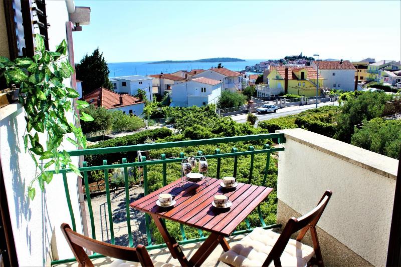 Two-Bedroom Apartment with Terrace and Sea View image 4