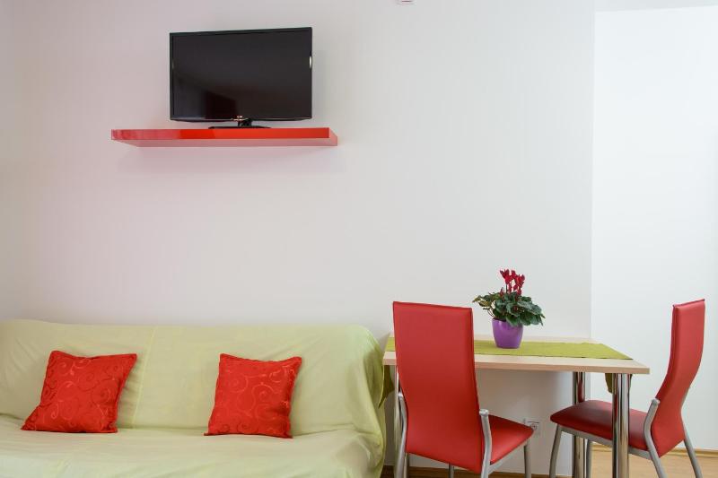 Studio with Balcony and Sea View image 4
