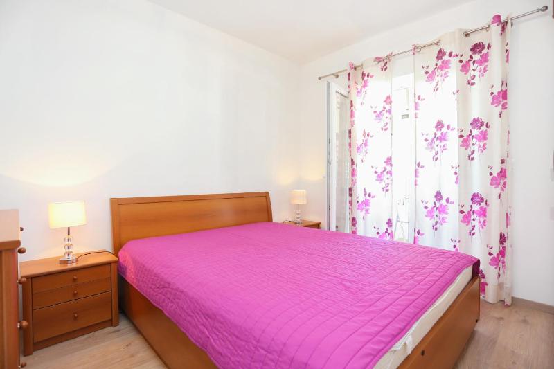 Apartments with parking space Makarska - 15841 - image 15
