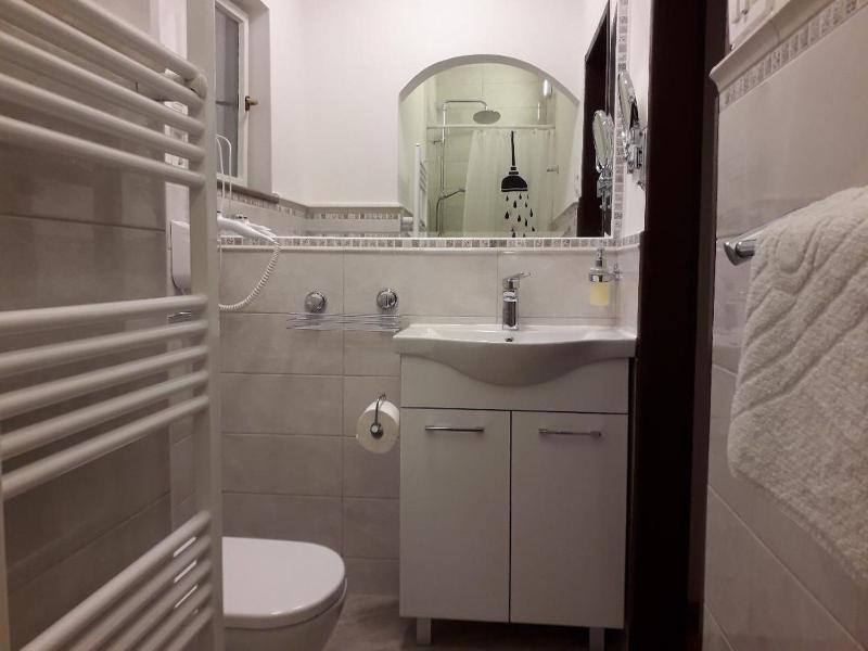 Two-Bedroom Apartment with Terrace image 3