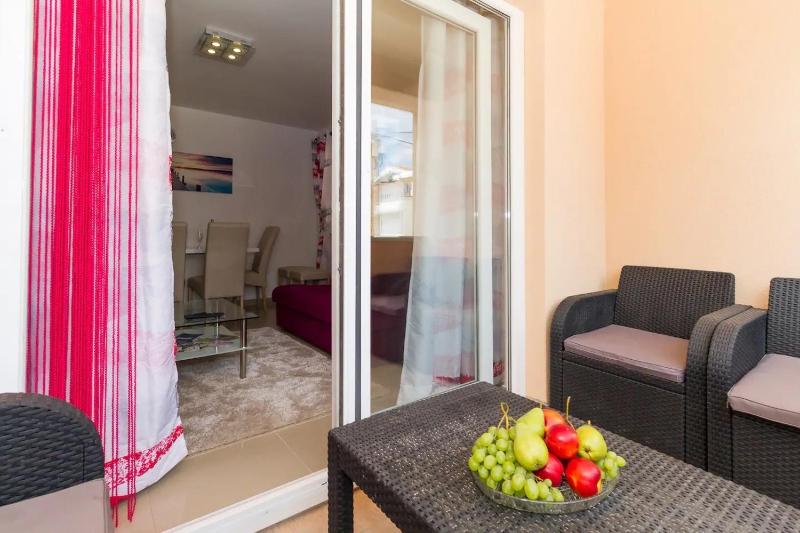Apartments by the sea Vodice - 16249 - image 28
