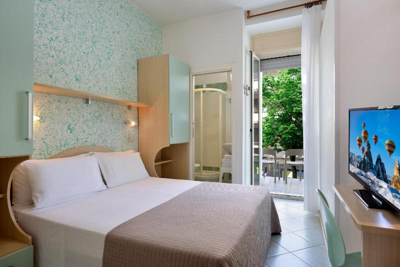 Double Room image 1