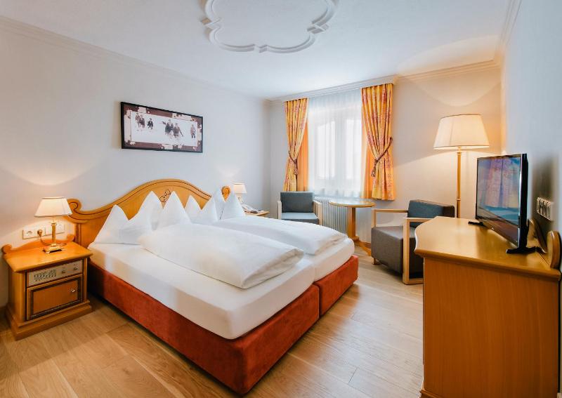 Standard Double Room image 1