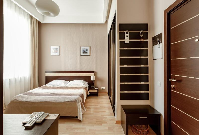 Classic Double Room image 3