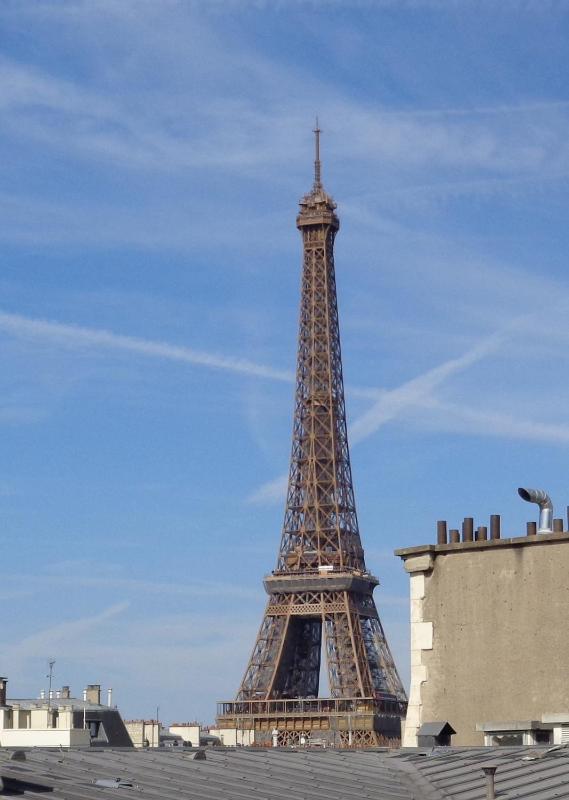 Superior Double Room with view on the Eiffel Tower image 3