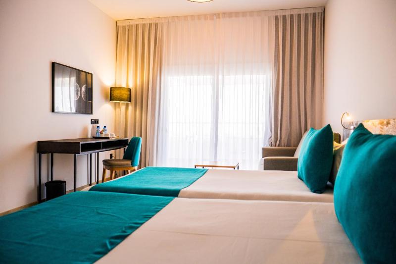 Premium Double Room image 3