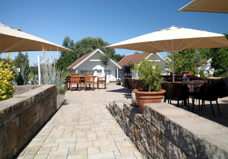 Ferienhaus für 8 Personen mit Kamin & Terrasse - image 19