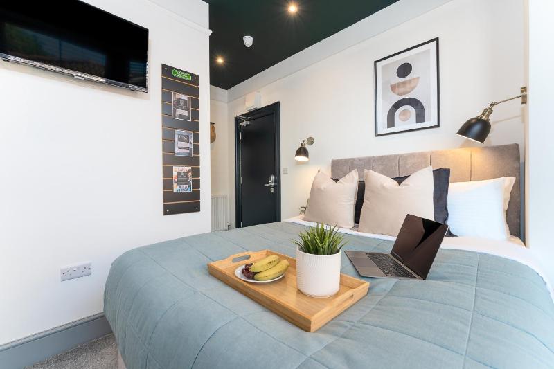 The Madison - Premium Self Check-In Studios & Apartments - image 24