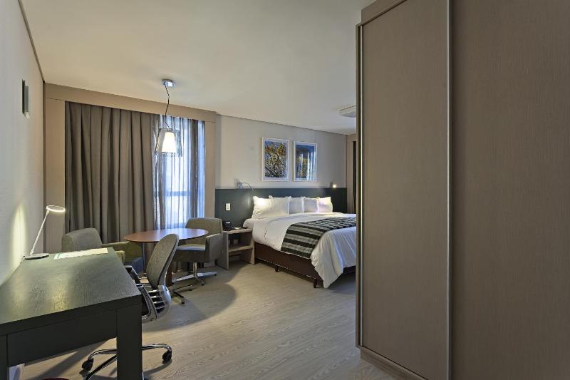 Living Sion - image 12