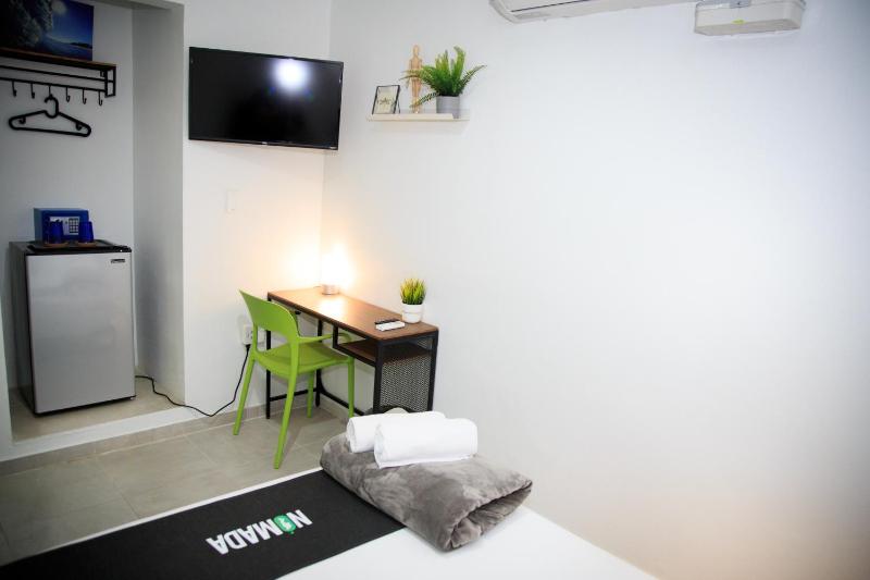 Deluxe Double Room image 4