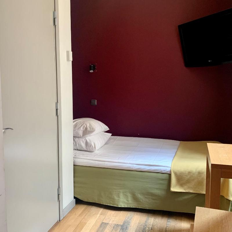 Economy Single Room without Window image 1