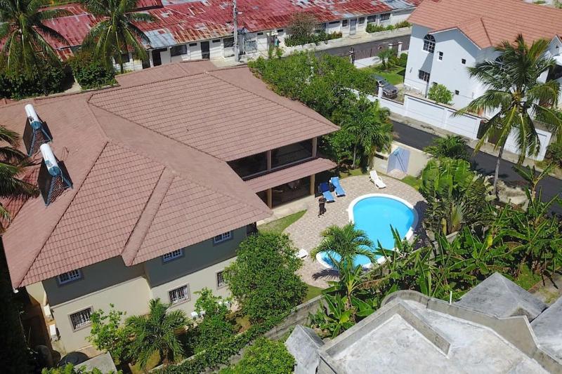 Super Spacious 4BR 4 5BA Villa w pool in Sosua - image 4