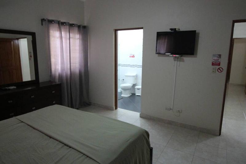 Super Spacious 4BR 4 5BA Villa w pool in Sosua - image 43