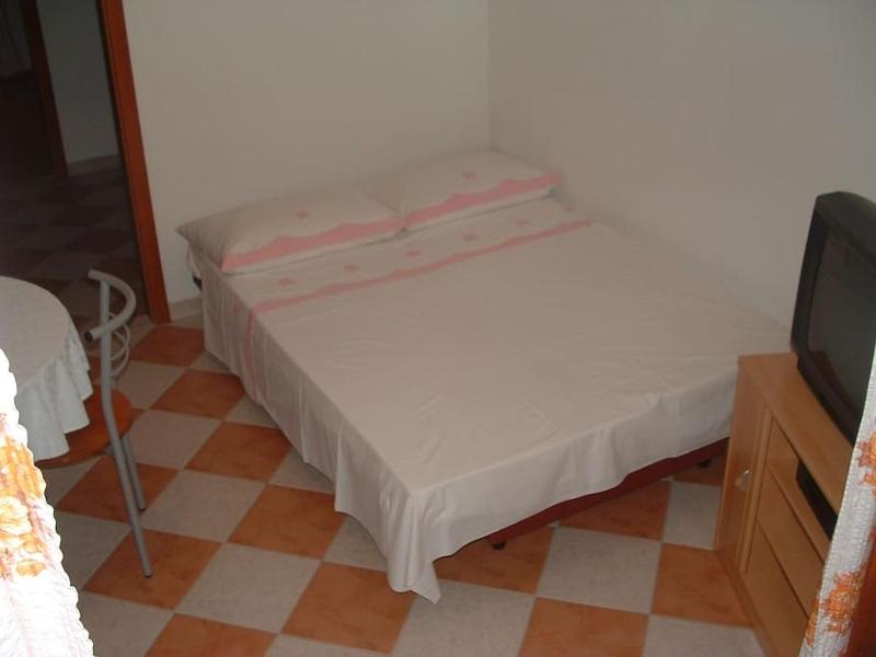 Apartments with parking space Supetar Brac - 17045 - image 8