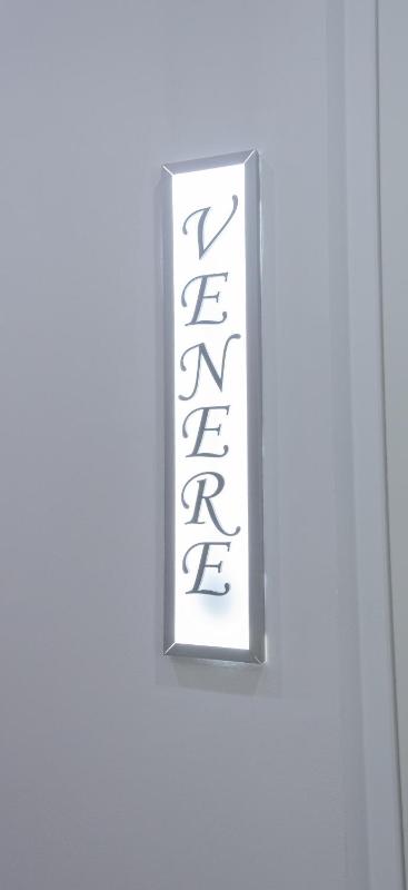 B&B Vanity - image 38