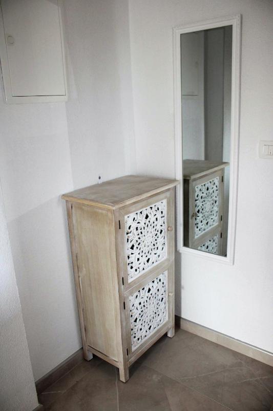 One-Bedroom Apartment with Terrace and Sea View image 2
