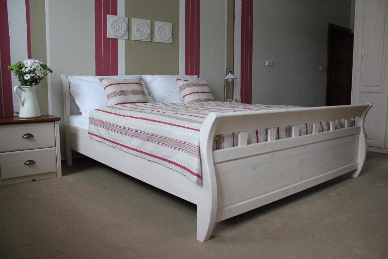 Superior Double Room with Extra Bed image 1