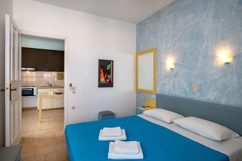  Two-Bedroom Apartment with Garden View  image 4