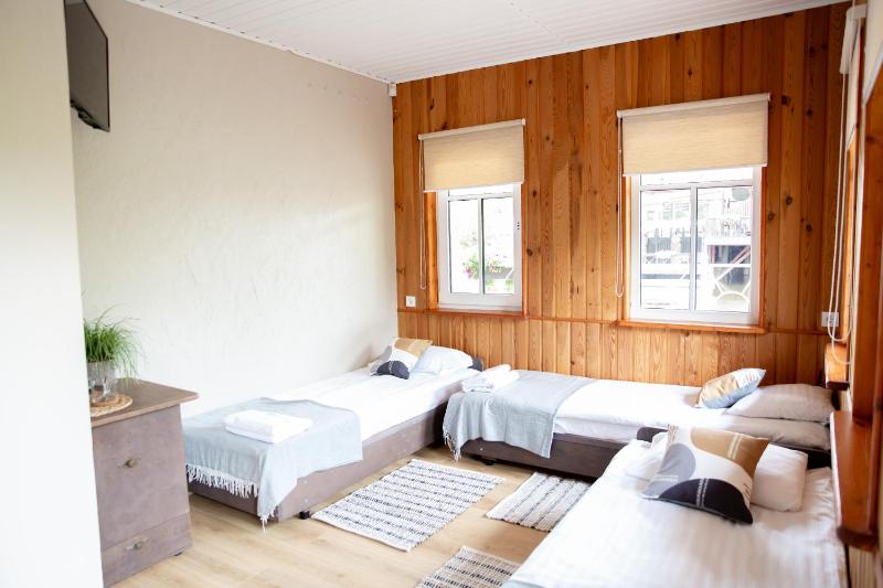 Classic Triple Room image 2