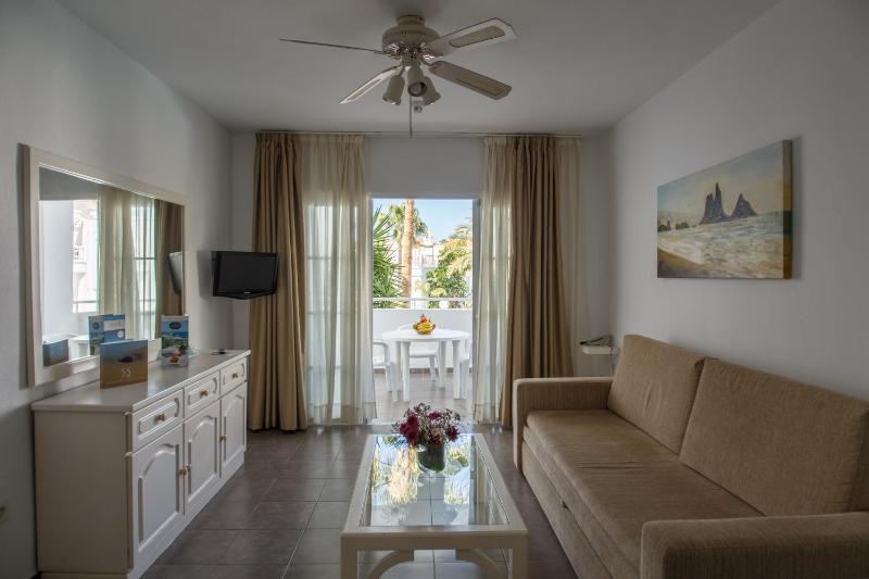 One-Bedroom Apartment - Ground Floor image 3