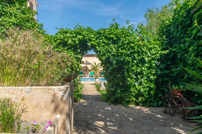Five-Bedroom Villa image 2