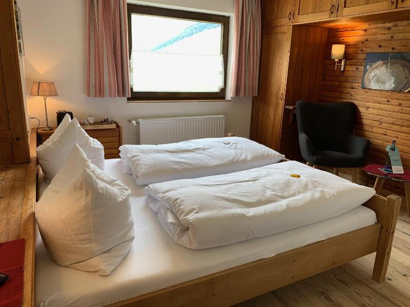 Double Room image 1