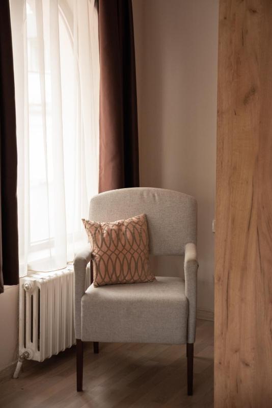 Deluxe Family Room image 4