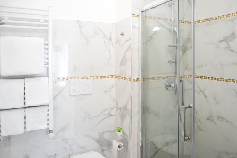 Deluxe Double Room image 1