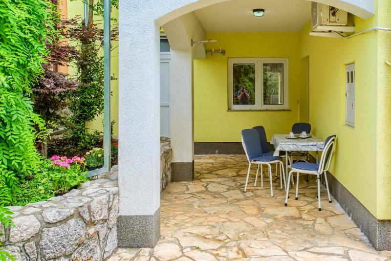 Two-Bedroom Apartment with Terrace image 3