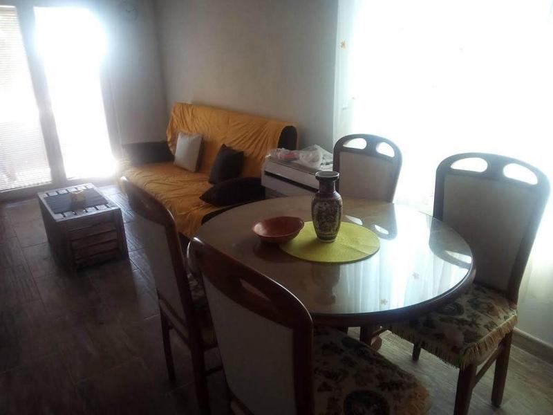 One-Bedroom Apartment with Terrace and Sea View image 4