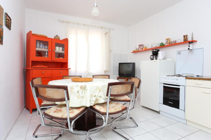 Apartments by the sea Sumpetar Omis - 17810 - image 8