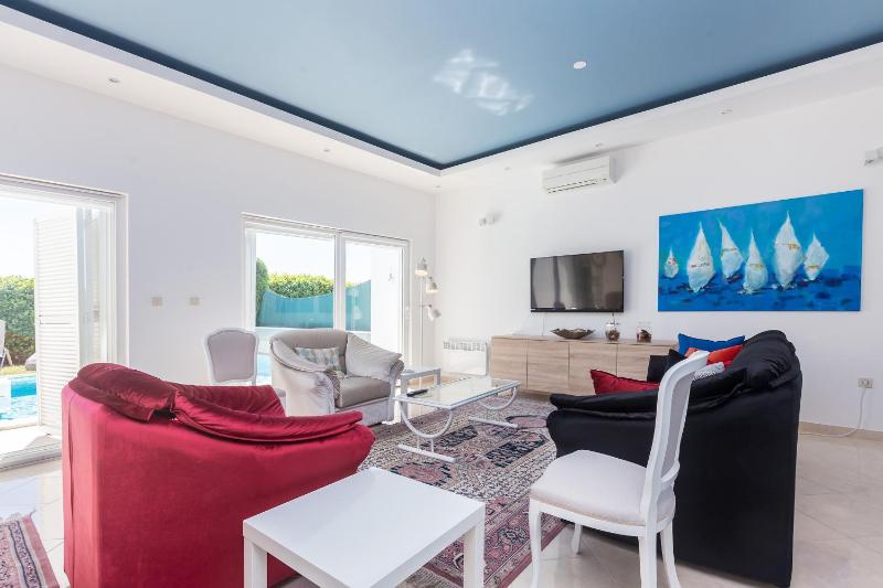 Villa with Sea View image 1