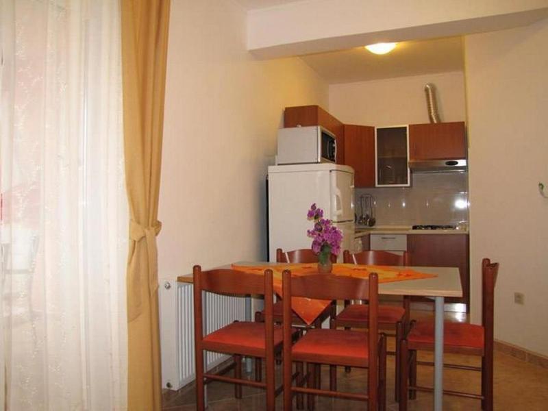 Two-Bedroom Apartment with Terrace and Sea View image 4
