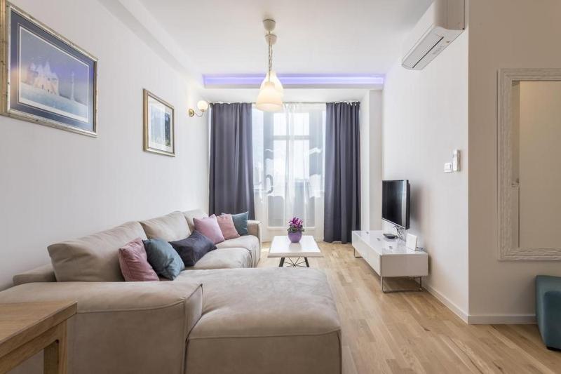 Two-Bedroom Apartment with Terrace and Sea View image 1