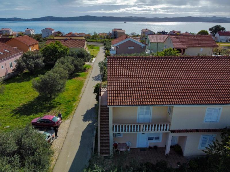 Apartments with a parking space Bibinje Zadar - 18090 - image 12