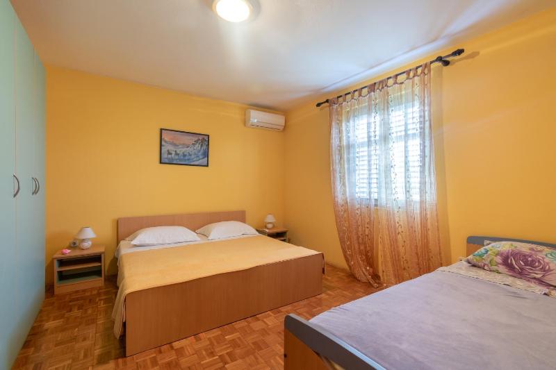 Apartments with a parking space Bibinje Zadar - 18090 - image 30