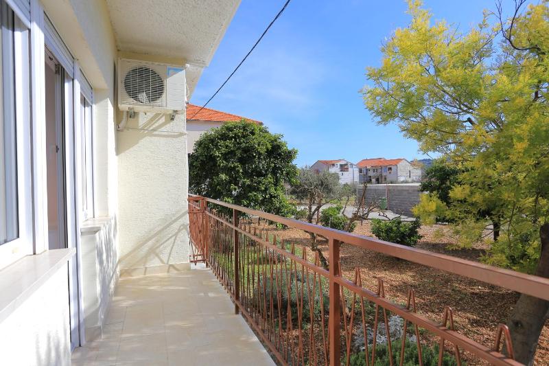 Two-Bedroom Apartment with Terrace image 4