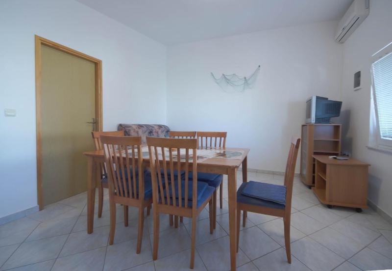 Apartments by the sea Vir - 18140 - image 24