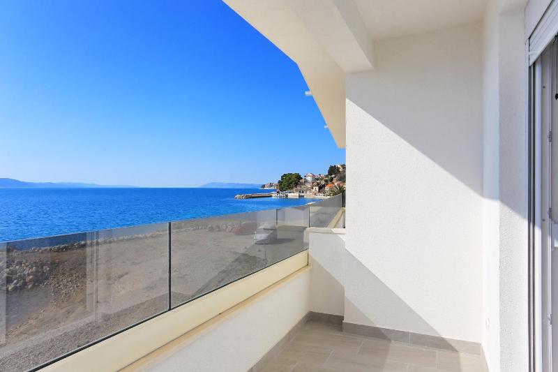 Studio with Terrace and Sea View image 4