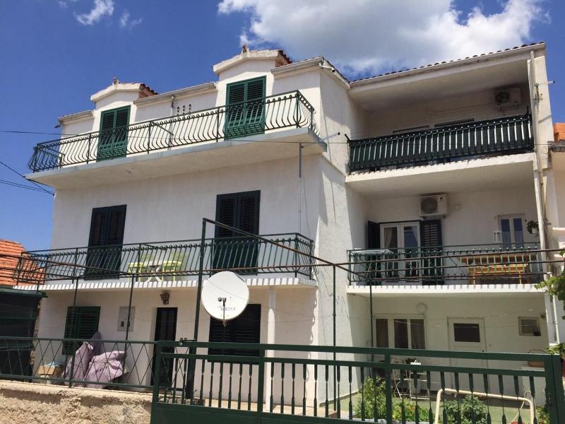 Apartments with parking space Vodice - 18179 - image 1