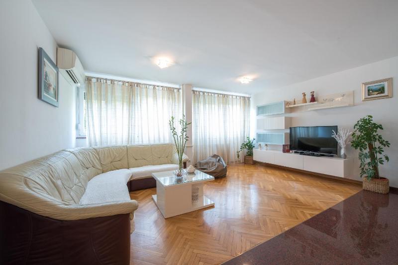 Apartments with WiFi Split - 18120 - image 16